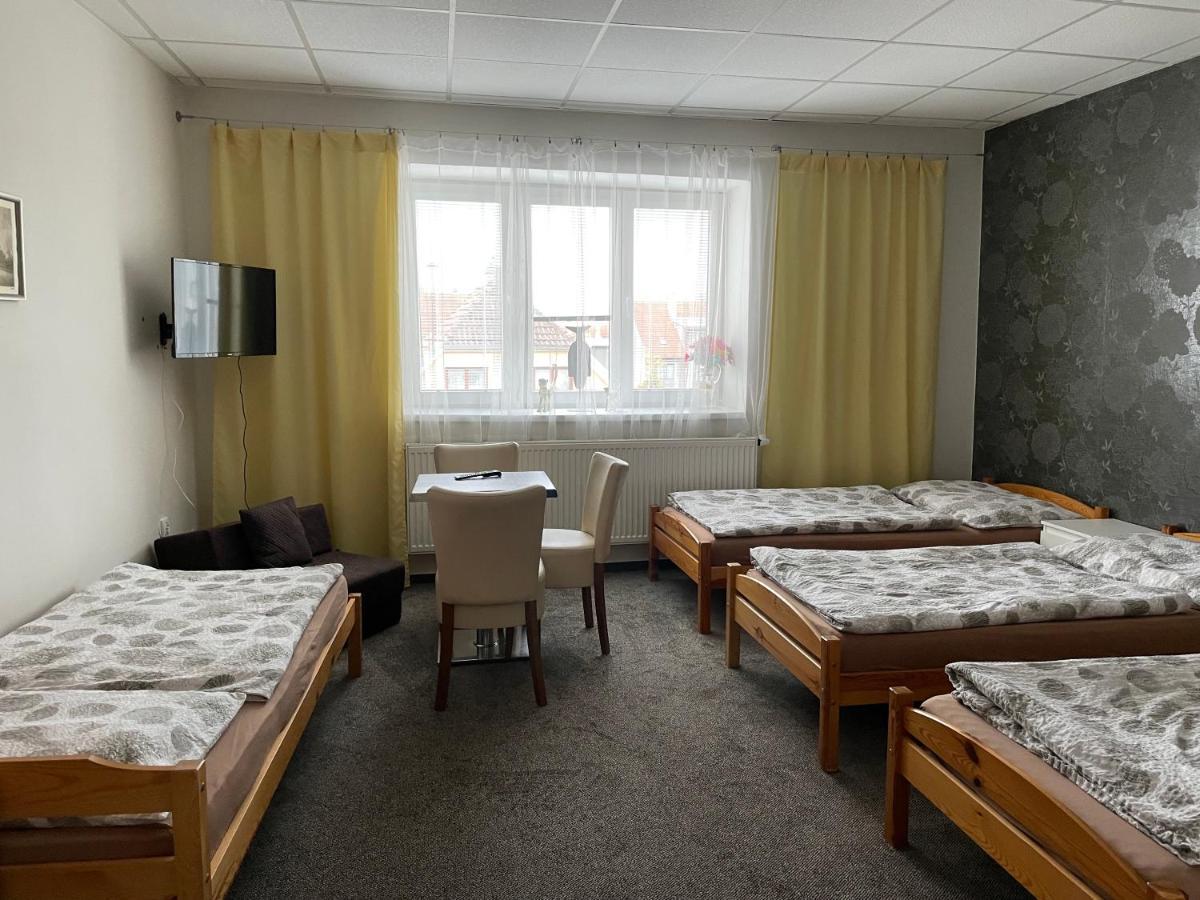Četnická stanice Hluboká Hluboká nad Vltavou Exteriér fotografie