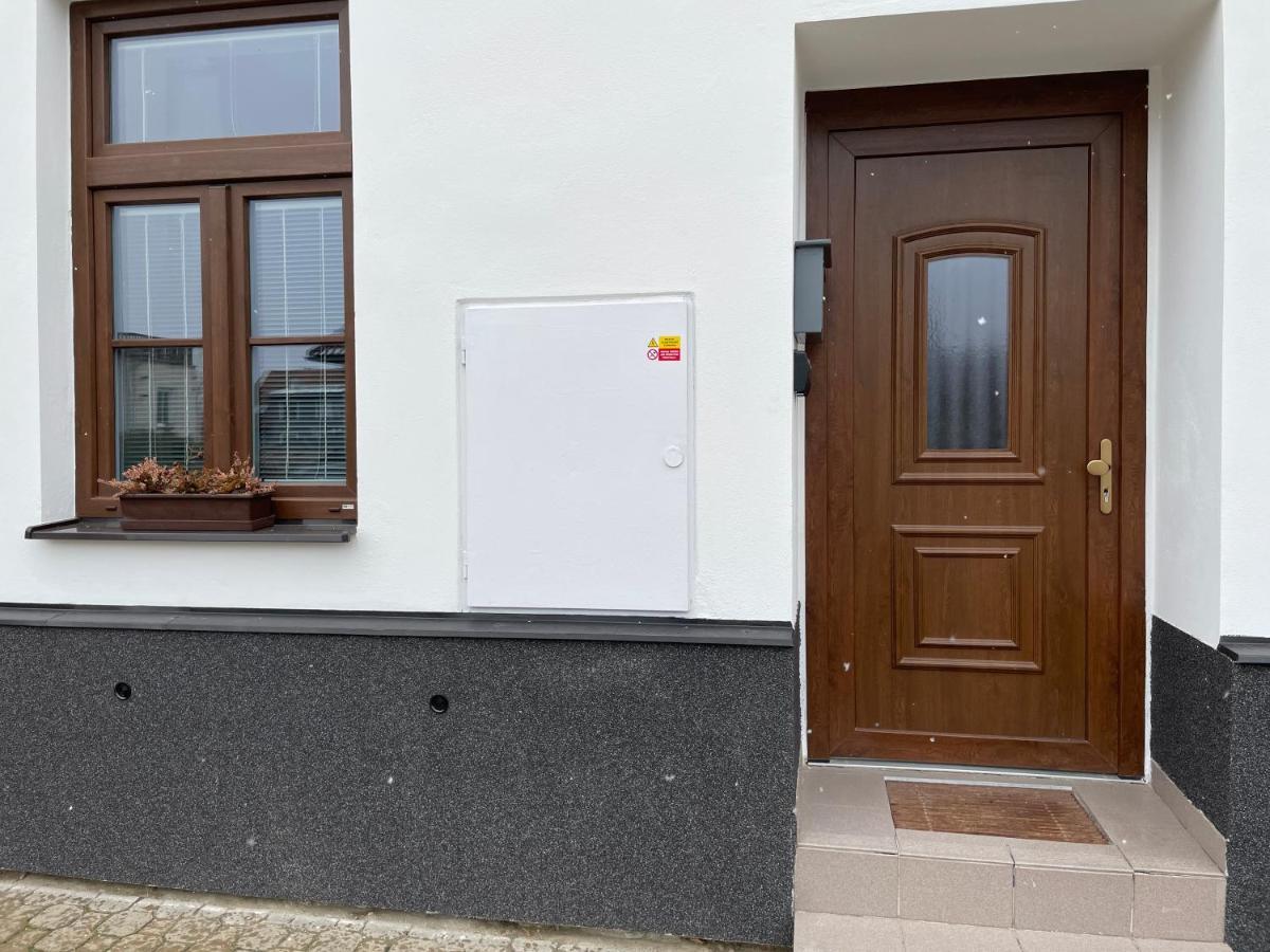 Četnická stanice Hluboká Hluboká nad Vltavou Exteriér fotografie