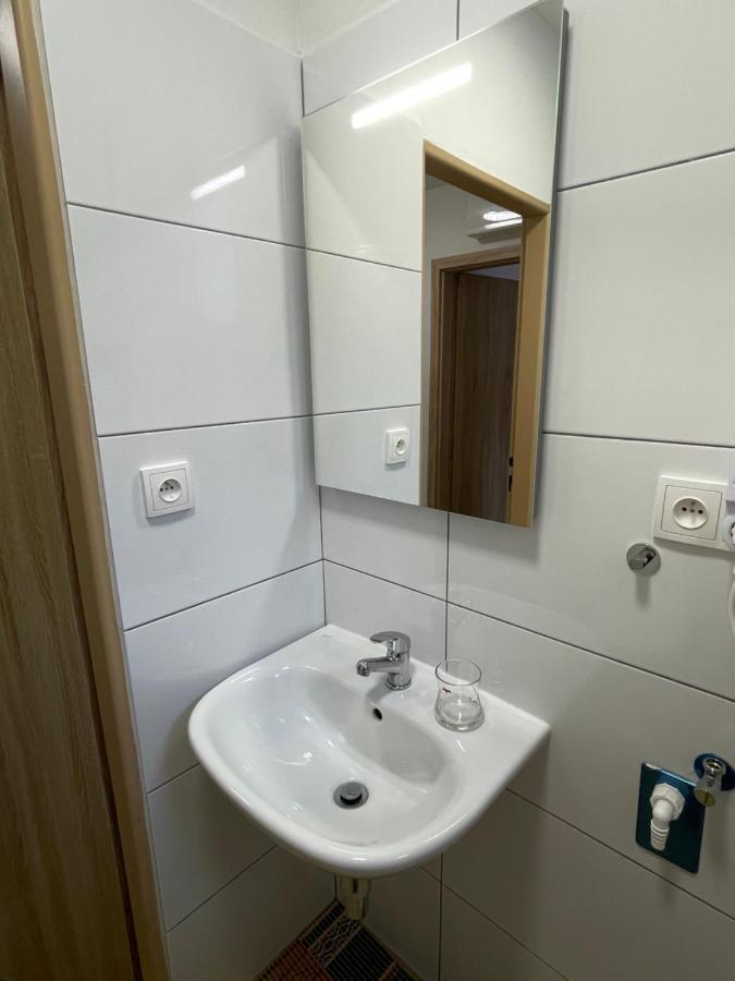 Četnická stanice Hluboká Hluboká nad Vltavou Exteriér fotografie